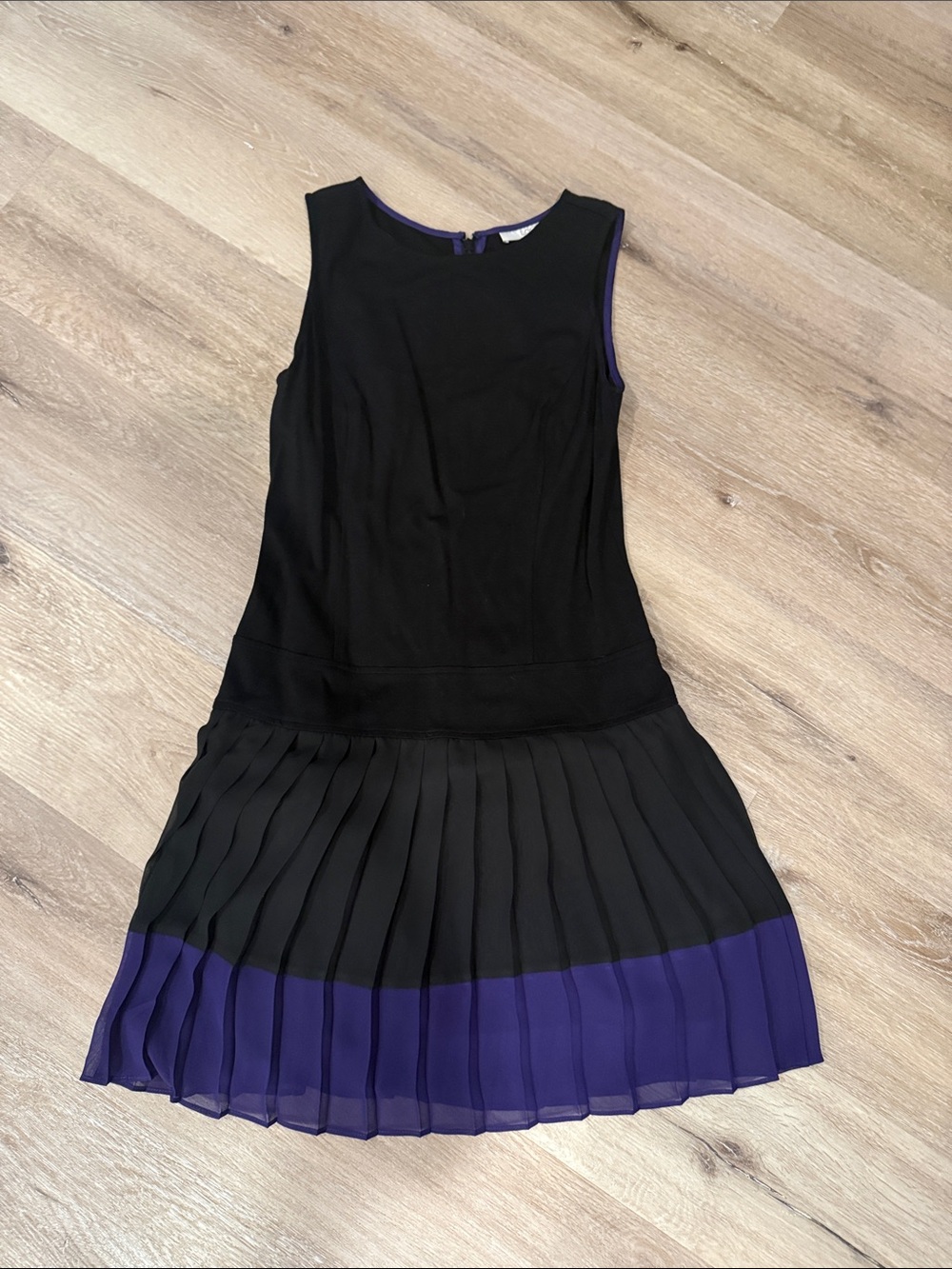 LOFT Black and Purple Pleated Hem Sleeveless Dress